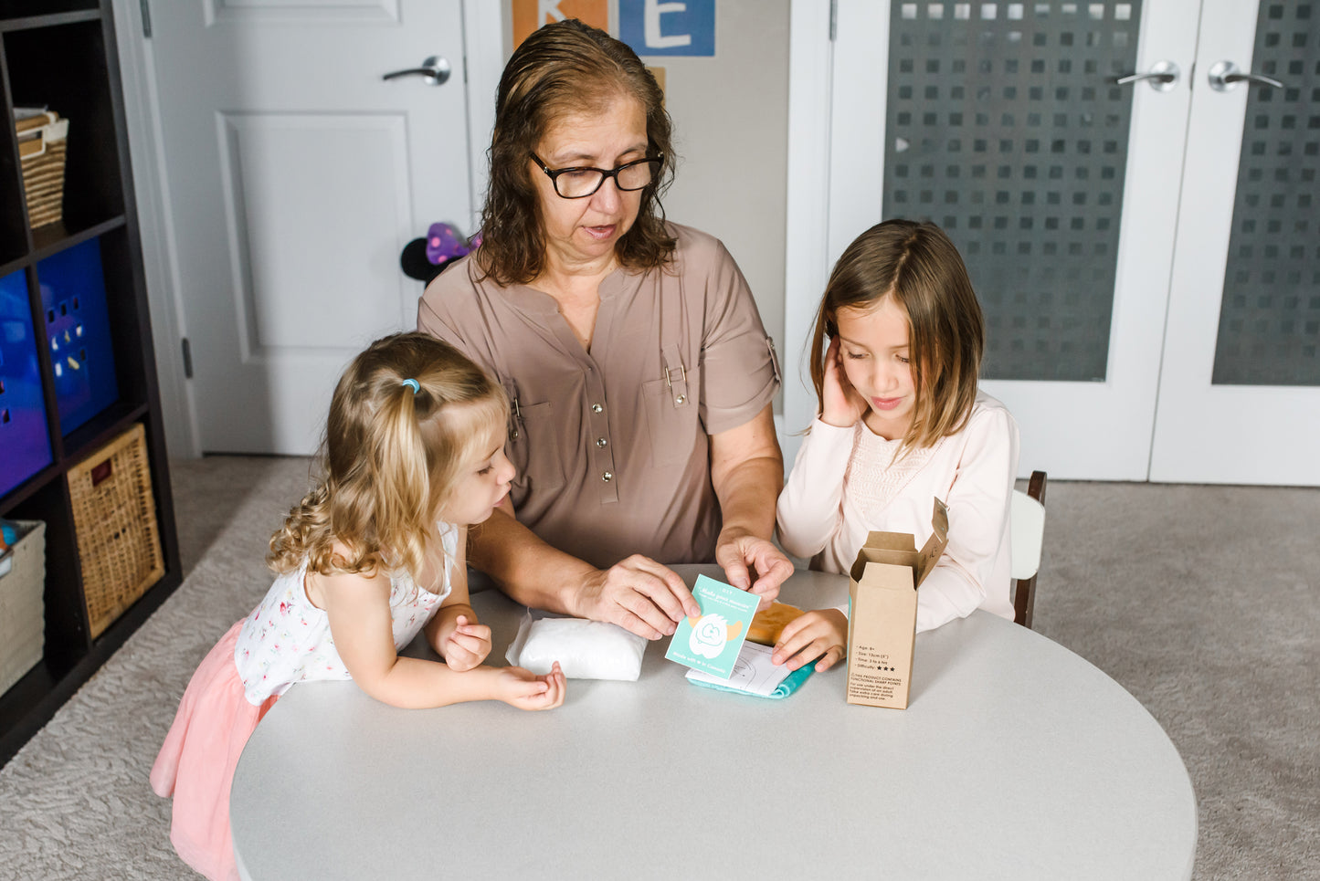 Fabriquer votre monstre en peluche – Un kit de couture pour les enfants –Montre en peluche vert